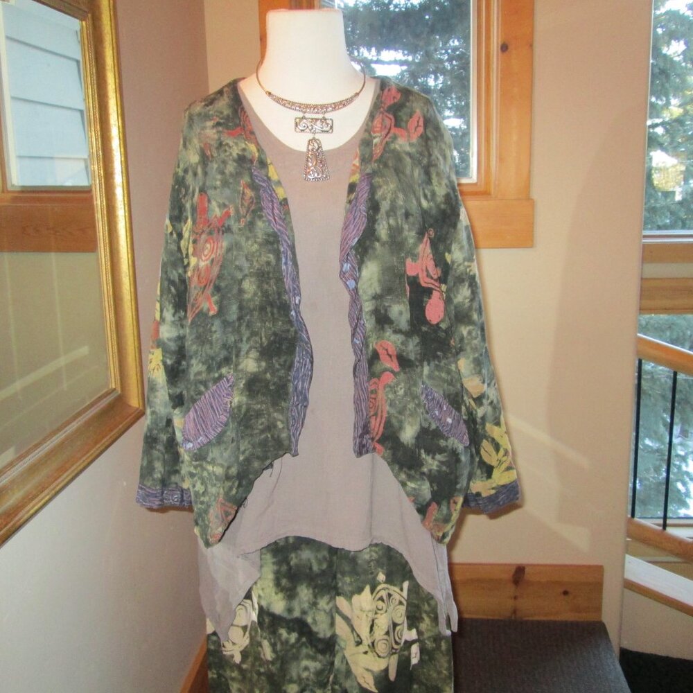 Green Kusnadi Pants and Jacket with Oh My Gauze Long-Sleeve Top - Picture 3 of 9